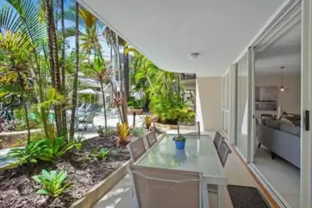 Noosa Tropicana - 225