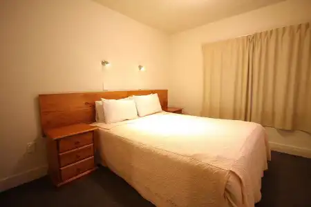 Auto Lodge Motel - 5