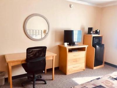 Inn on Broadway - 24