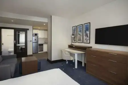 Homewood Suites by Hilton - 75