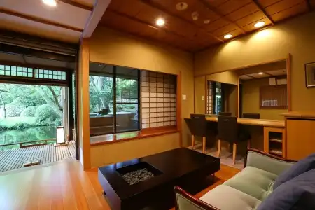 Tsubaki - 4