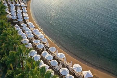 EOS Beach Resort - 19