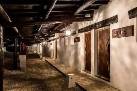 Auberge Cavaliere du Pont Des Bannes - 56