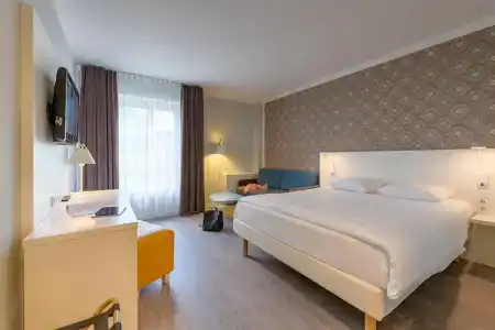 Ibis Styles - 5