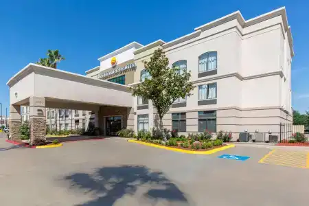 Comfort Inn & Suites SW Houston Sugarland - 0