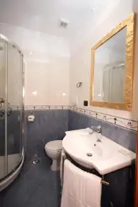 Caroline Suite - 17
