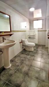 Acuarium Suite Resort - 34