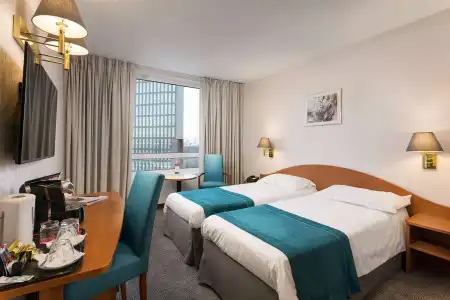 Ramada by Wyndham Bucharest Parc - 1