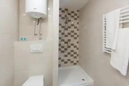 Premium Crown Suites - 85