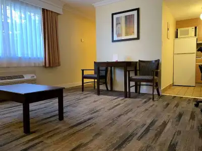 Best Western Plus Burnaby - 11
