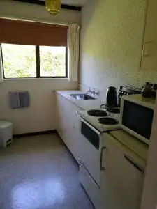 Hacienda Motel - 16