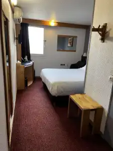 Sure by Best Western Annecy - 82