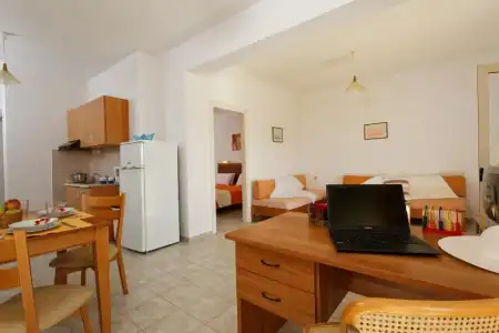 Fotis Studios Apartments - 33
