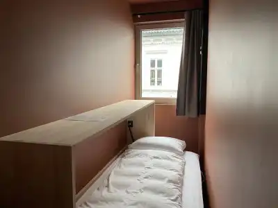 Hotell - 6
