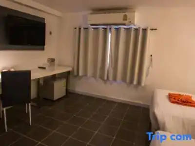 The Original Orange Rooms - 36