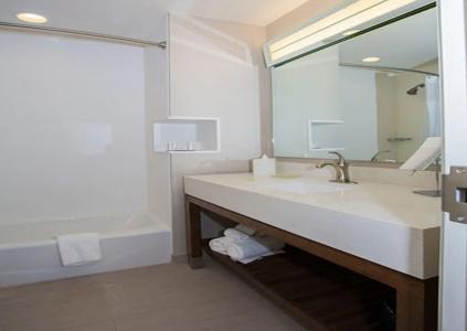 Courtyard by Marriott Lubbock Downtown/University Area - 9