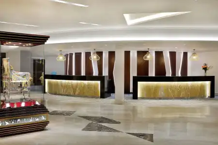Hilton Hurghada Plaza - 1