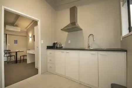 Middlemore Motel - 58