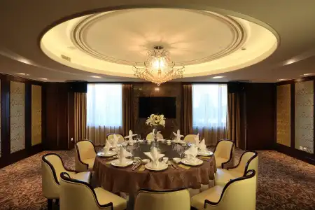 Evergreen Laurel Shanghai - 15