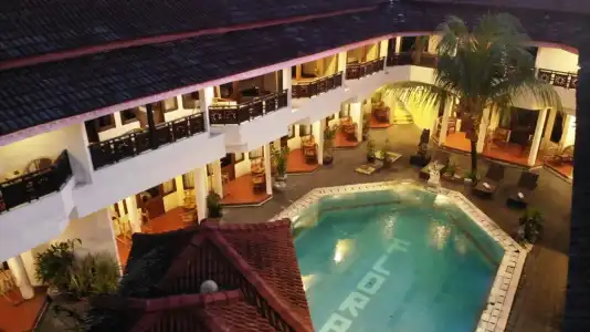The Flora Kuta Bali By Reddoorz - 36