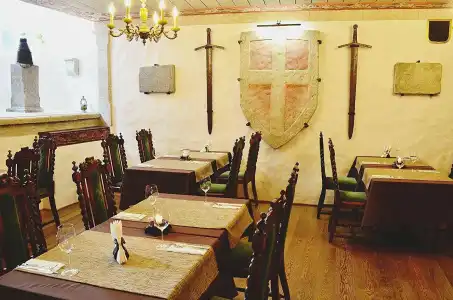 Three Crowns Residents - 31