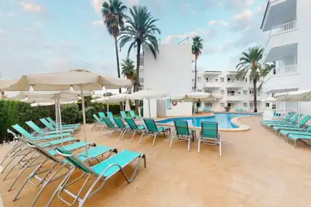Palm Garden Apartments - 17