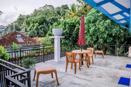 Blue Eyes Inn - 12