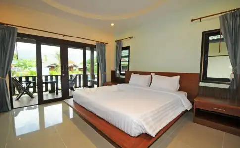Phatcharee Resort - 1