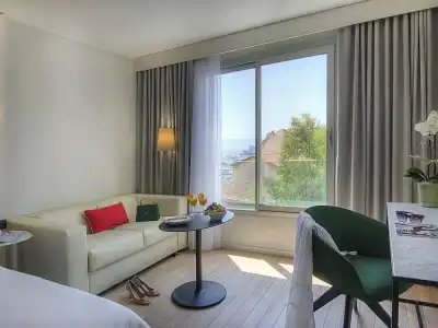 Mercure Ajaccio Centre - 98