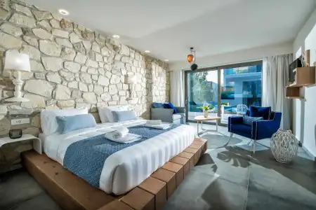 Mary & Mary Royal Suites - 2