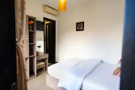 Flora Hue - 30