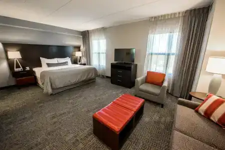Staybridge Suites ALBANY WOLF RD-COLONIE CENTER by IHG - 92