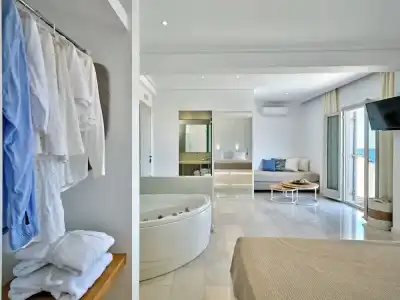 Kanale's Rooms and Suites - 130