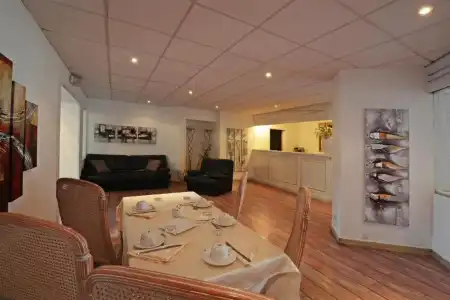 Calvi Hôtel - 13