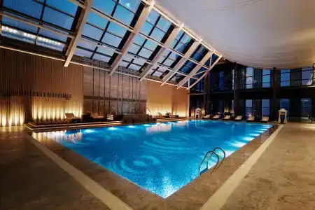 Hilton - 13
