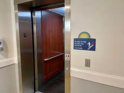 Days Inn & Suites by Wyndham Lakeland - 42