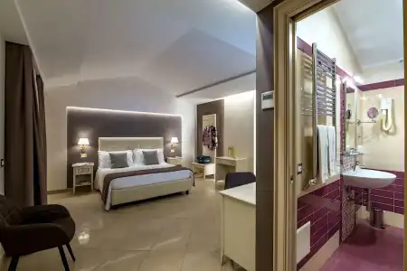 Vittorio Emanuele Boutique - 226