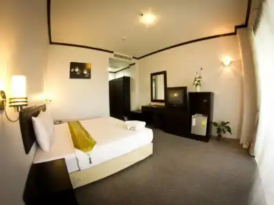 Golden Dragon Resort - 8