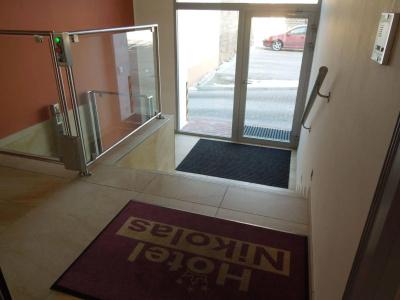 Nikolas - 13