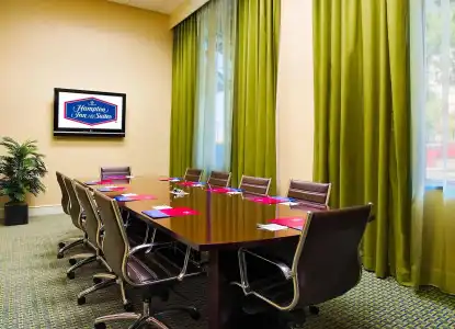 Hampton Inn & Suites Little Rock-Downtown - 17