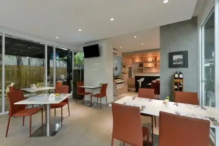 Amber Sukhumvit 85 - 39