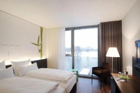 LAGO & restaurant am see - 67