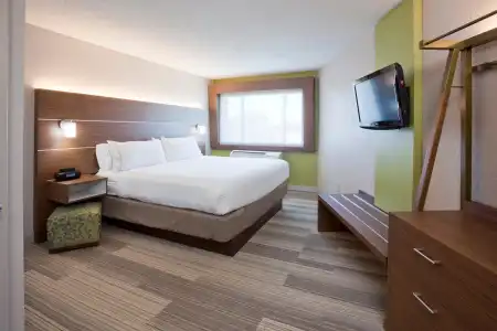 Holiday Inn Express & Suites Minneapolis – West End by IHG - 58