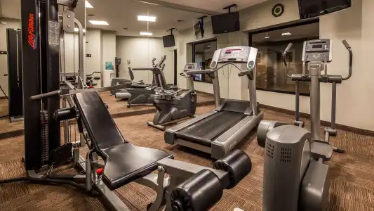 Best Western Plus Guildwood Inn - 19