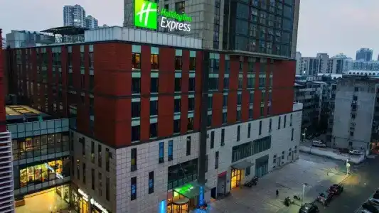 Holiday Inn Express City Center - 26