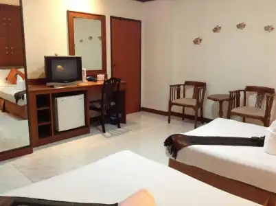 SEATEL Phuket Patong Beach - 2