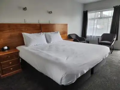 Auto Lodge Motel - 28