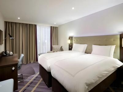 Premier Inn Berlin City Centre - 4