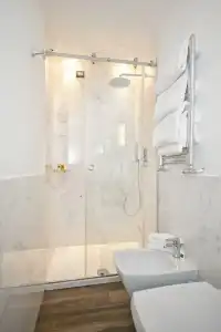 The Independent Suite - 2