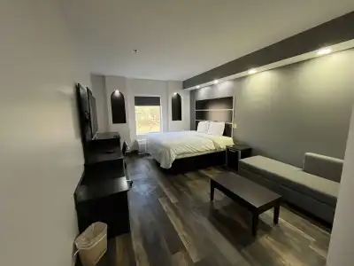 Sonesta Essential Savannah - 51